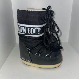 Moon boot (23-26) toddler